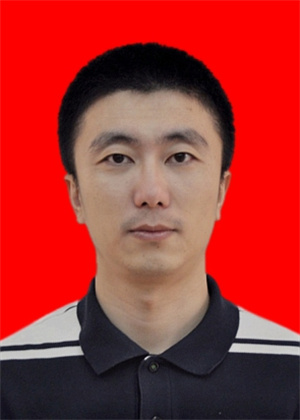 靳业葳（男）<br>大连海洋大学讲师，法学博士，硕士研究生导师