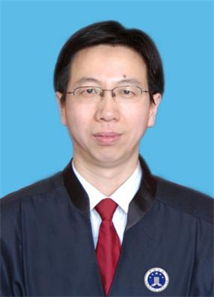 王旭伟（男）<br>沈阳师范大学法学院长、教授，辽宁省委、省政府法律顾问，辽宁省省级首席法律咨询专家，辽宁省教育厅法律顾问，辽宁省“习近平法治思想”宣讲团成员，辽宁省法学会常务理事，辽宁省法学会法学教育研究会会长，沈阳市法学会民商法学研究会会长