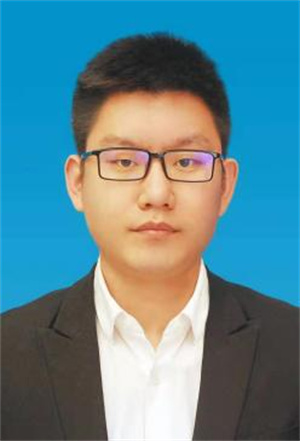 张涛（男）<br>中国医科大学党政办公室文书科科长，博士，辽宁省劳动人事争议研究会副会长