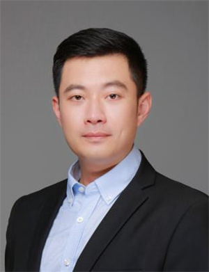 徐启明（男）<br>沈阳工业大学文法学院院副教授，法学博士