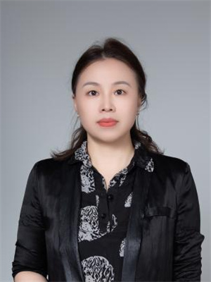 李颖（女）<br>沈阳慧盈教练服务中心经理